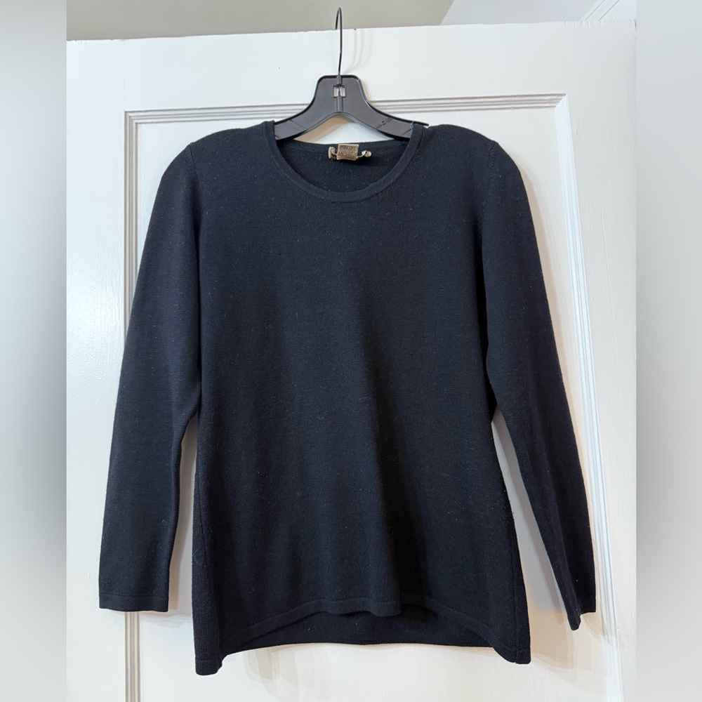 Henri Bendel black merino wool crewneck long sleeve sweater size s